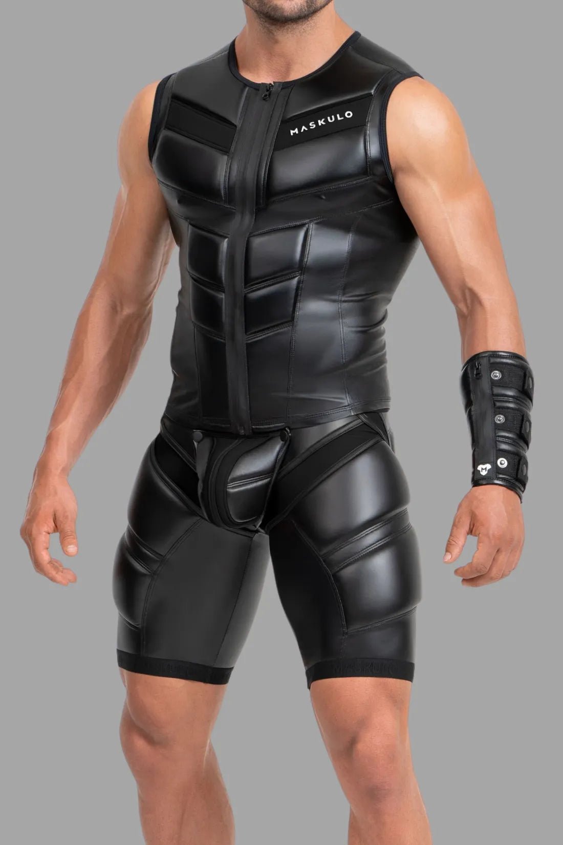 Maskulo Black Wrist Wallet with rubberized zipper, one-size forearm accessory for secure storage, Armored line