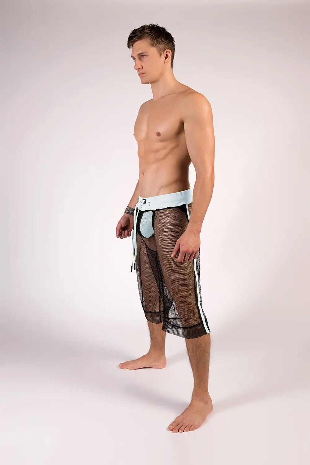 Youngero. Knee - Length Shorts. Regular Rear. White Neon - Maskulo - MSH227-Y1 - Maskulo EU Global Online Store