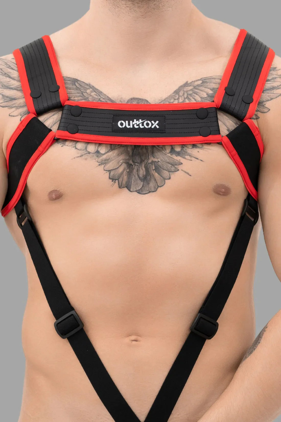 Outtox. Arnés corporal con broches. Negro+rojo