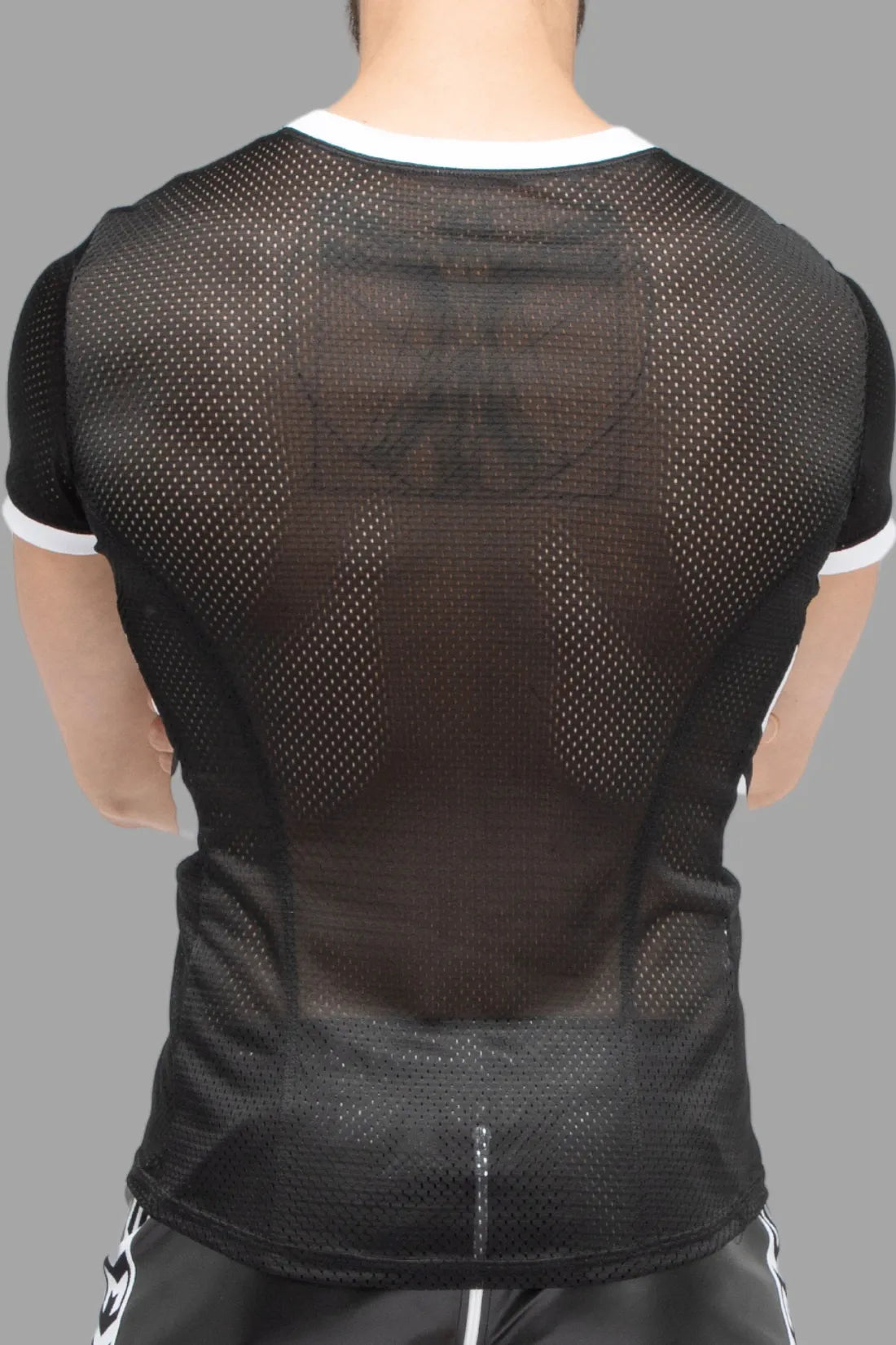 Skulla. Mesh-T-shirt. Zwart+Wit