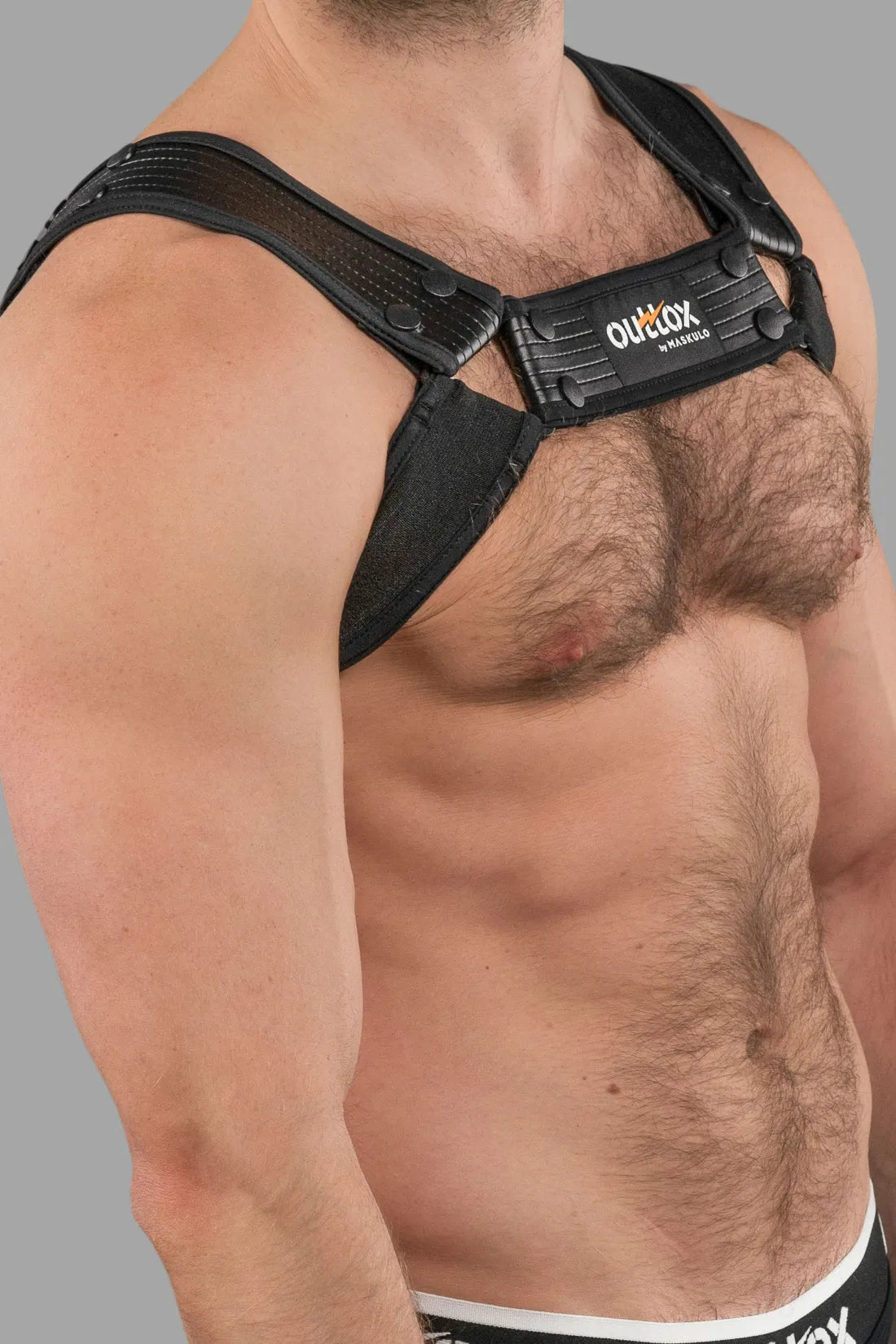 Outtox. Bulldog Harness with Snaps. Black